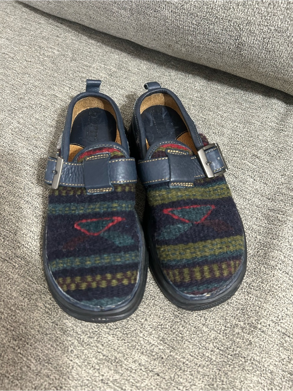 Born Leather Aztec Blanket Clogs Womens Size 6 - Picture 2 of 9